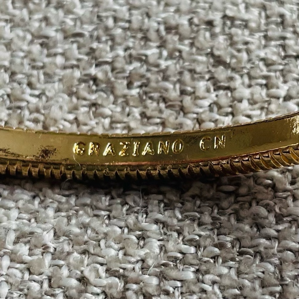 Graziano Set of 2 Gold Tone Bangle Bracelets Clear Bezel Set Rhinestones Vintage - Picture 6 of 8